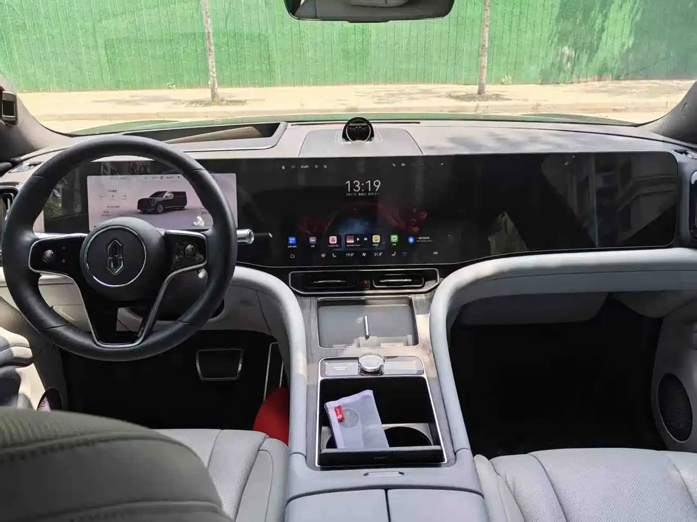 AITO Wenjie AITO M9 2024 Extended Range Ultra 42kWh 6-Seater фото 4