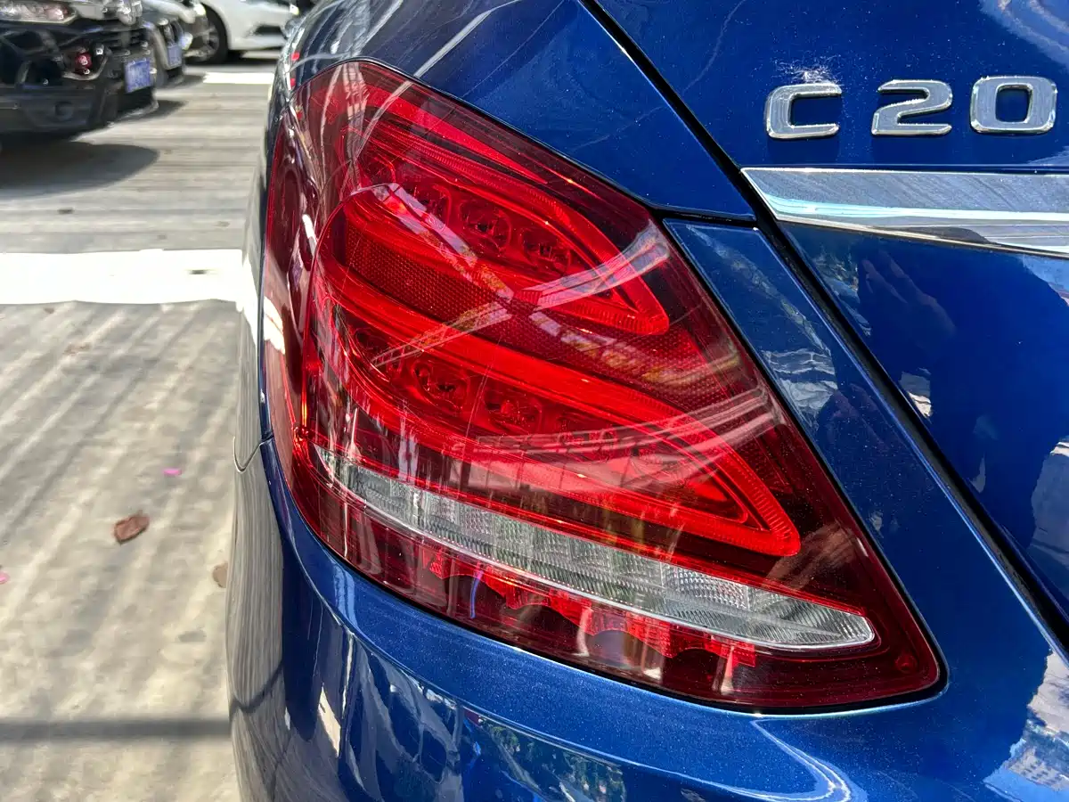 Mercedes-Benz C-Class 2015 Facelift C 180 L Sport фото 10