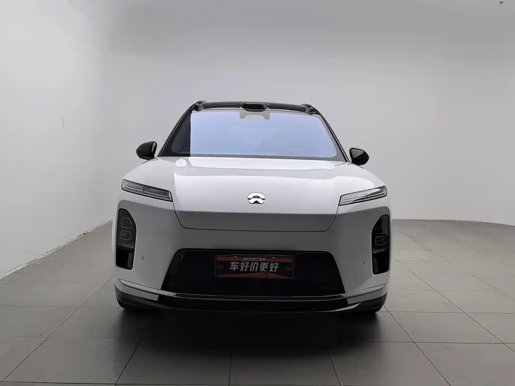 Фото 3 - NIO ES8