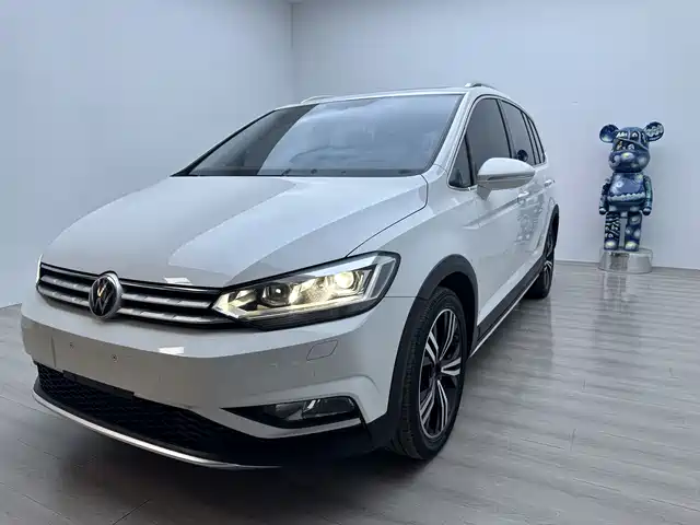 Volkswagen Touran Volkswagen Touran, L 280TSI DSG, Расширяя границы, 7 мест