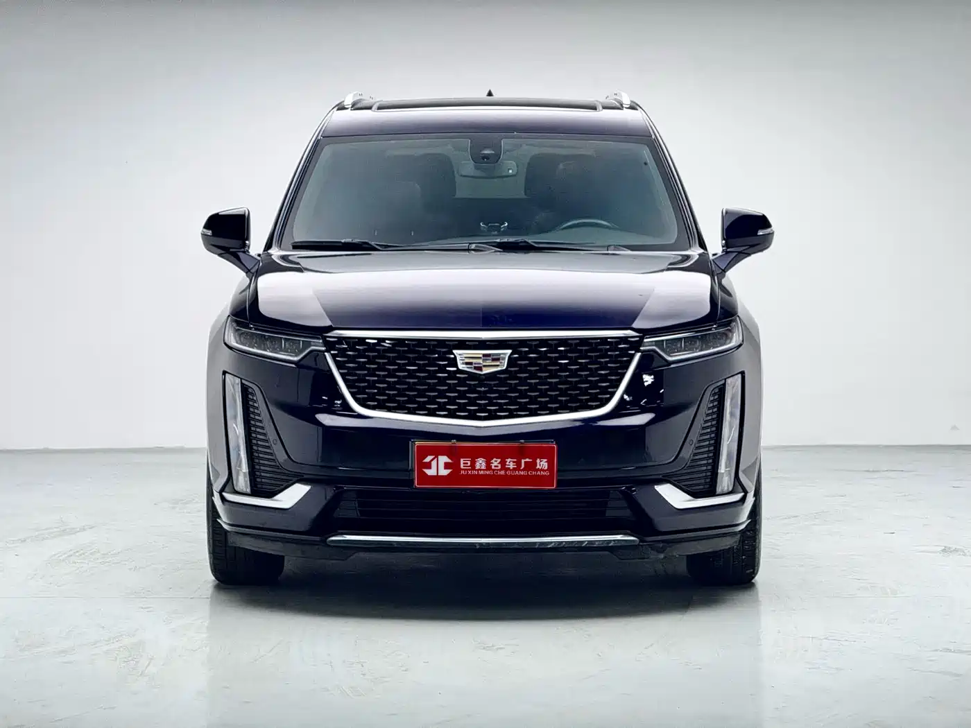 Cadillac XT6 2021 2.0T 6-Seater 2WD Luxury Edition фото 2