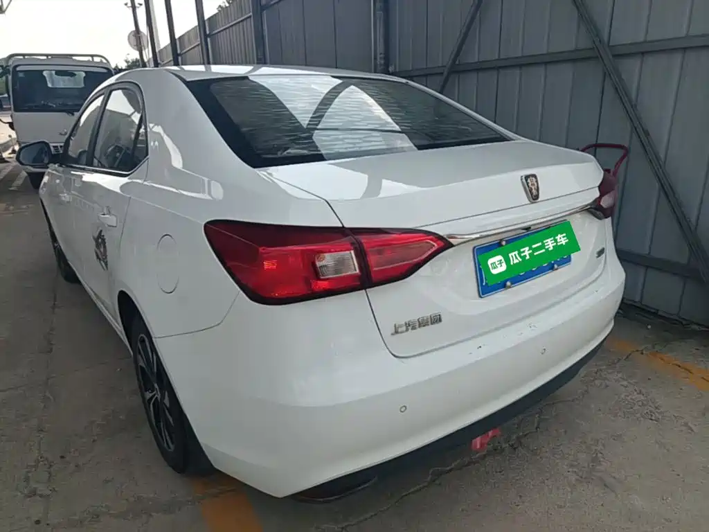 Roewe 360 2017 2017 1.5L Auto Luxury Edition