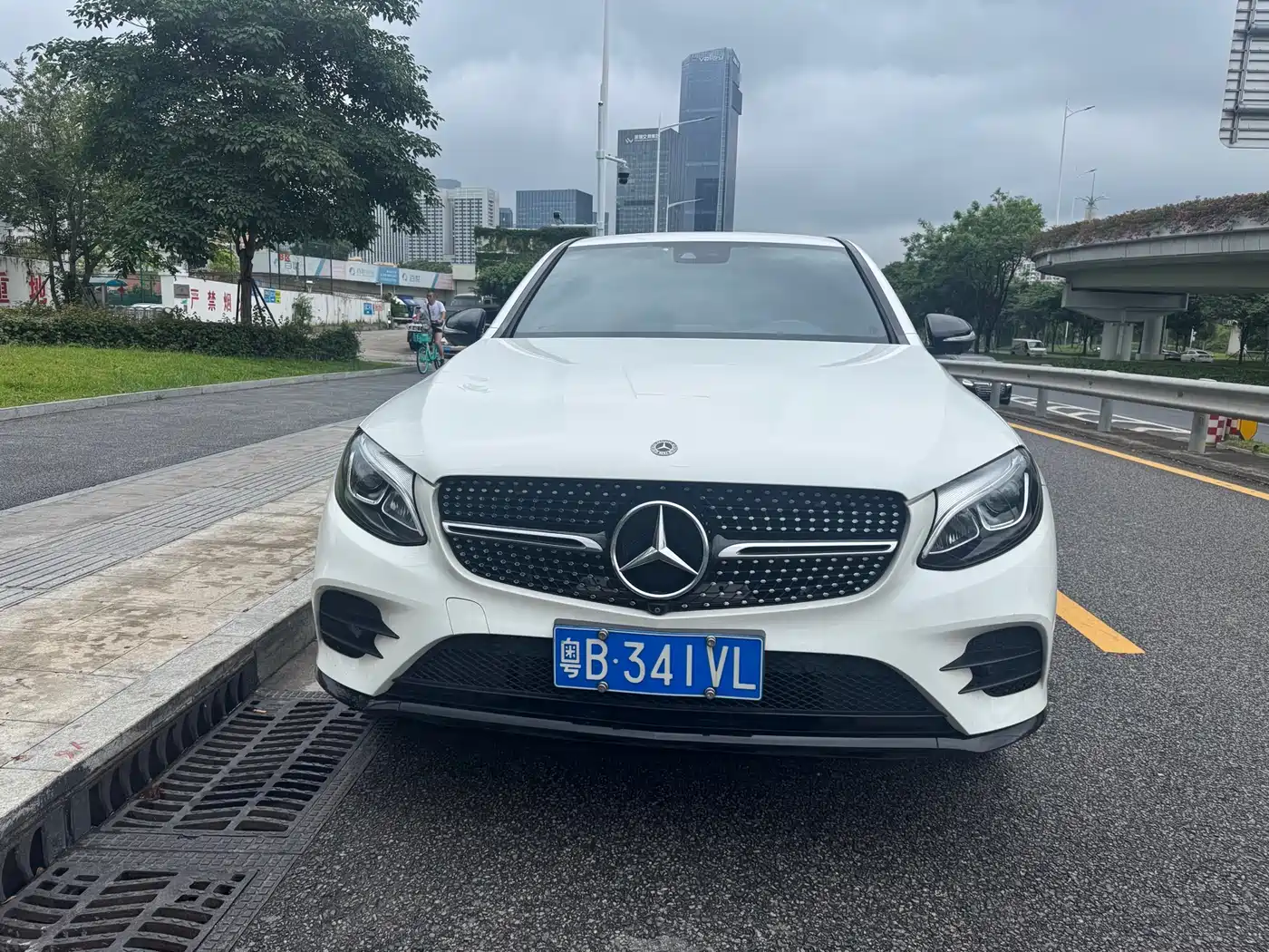 Mercedes-Benz GLC Coupe 2017 GLC 260 4MATIC Coupe SUV фото 2