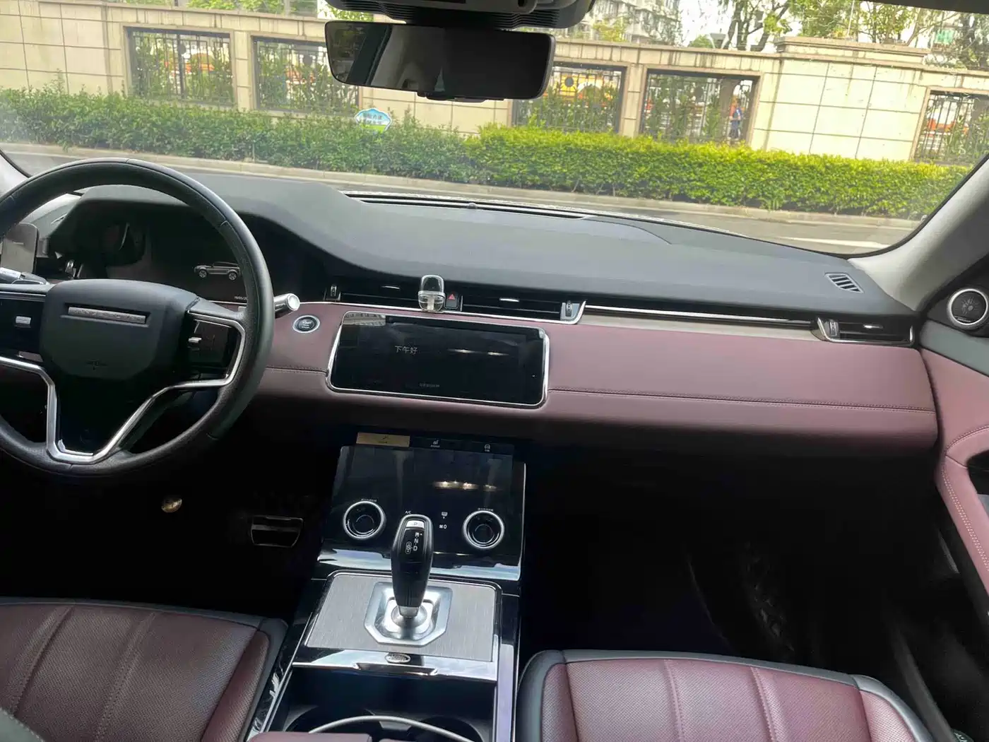 Land Rover Range Rover Evoque 2022 Range Rover Evoque L 249PS R-Dynamic Luxury Edition фото 6