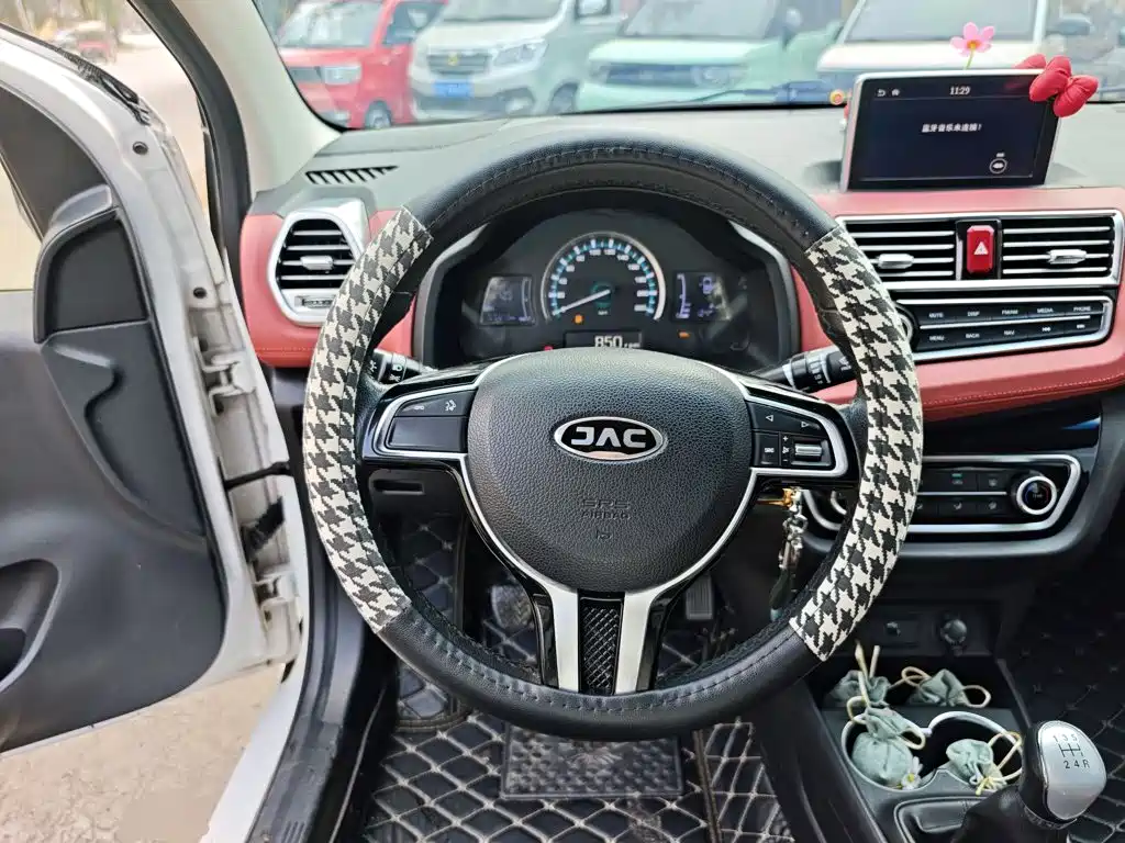 Фото 11 - JAC Refine S2mini