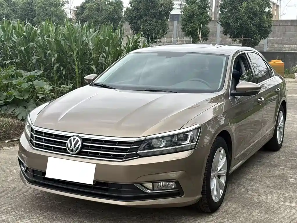 Volkswagen Passat 2016 280TSI DSG Honor Edition