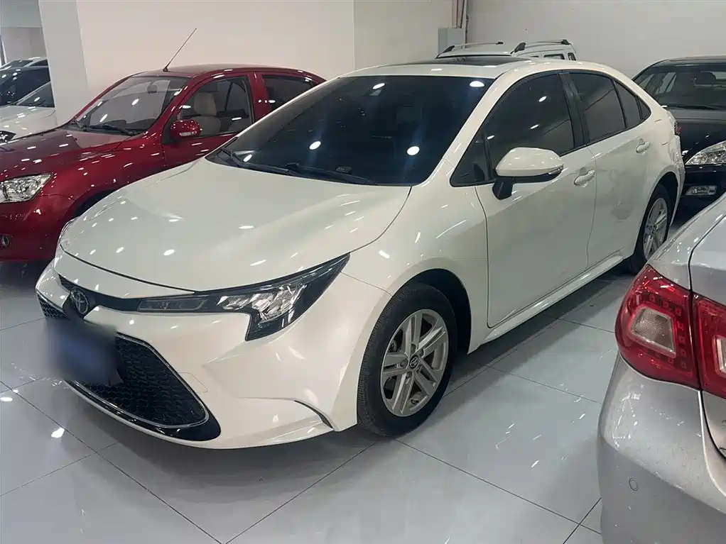Toyota Levin 2019 185T CVT Luxury Edition China VI фото 2