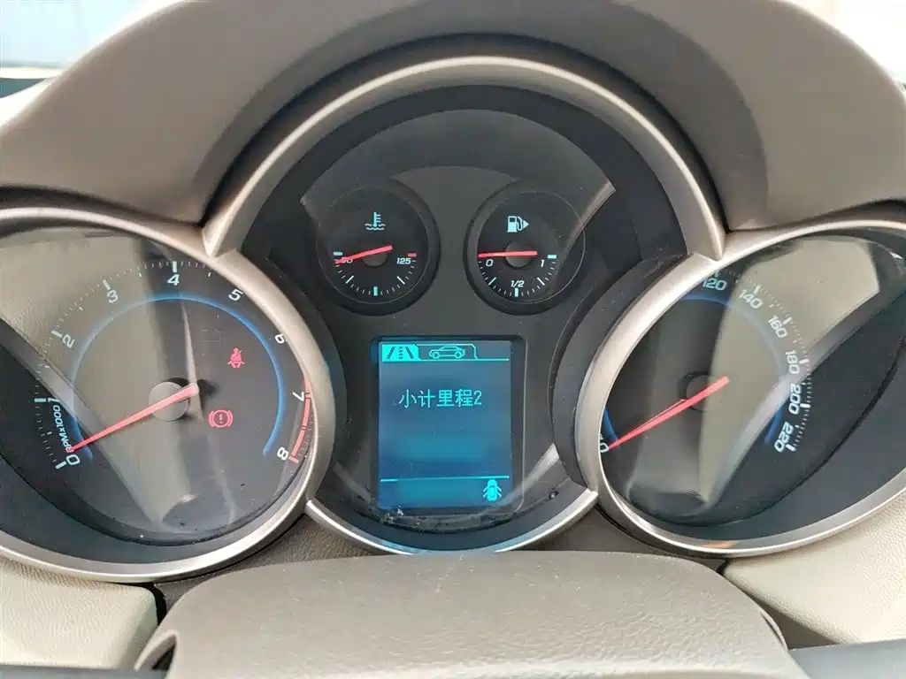 Chevrolet Cruze 2015 1.5L Classic SL MT фото 4