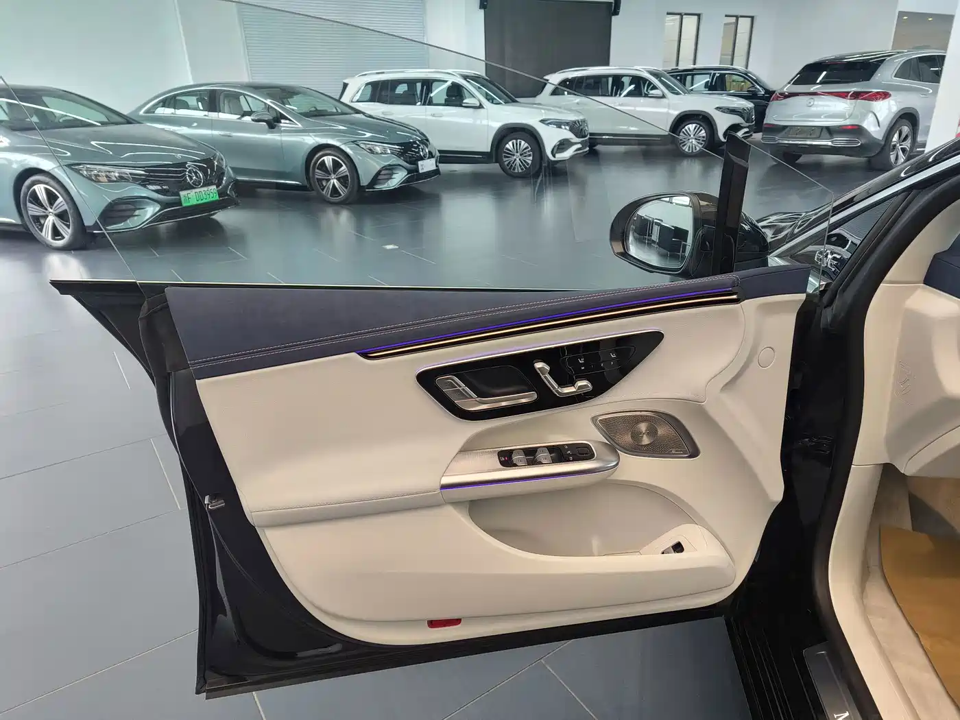 Mercedes-Benz EQE 2025 2025 500 4MATIC Pioneer