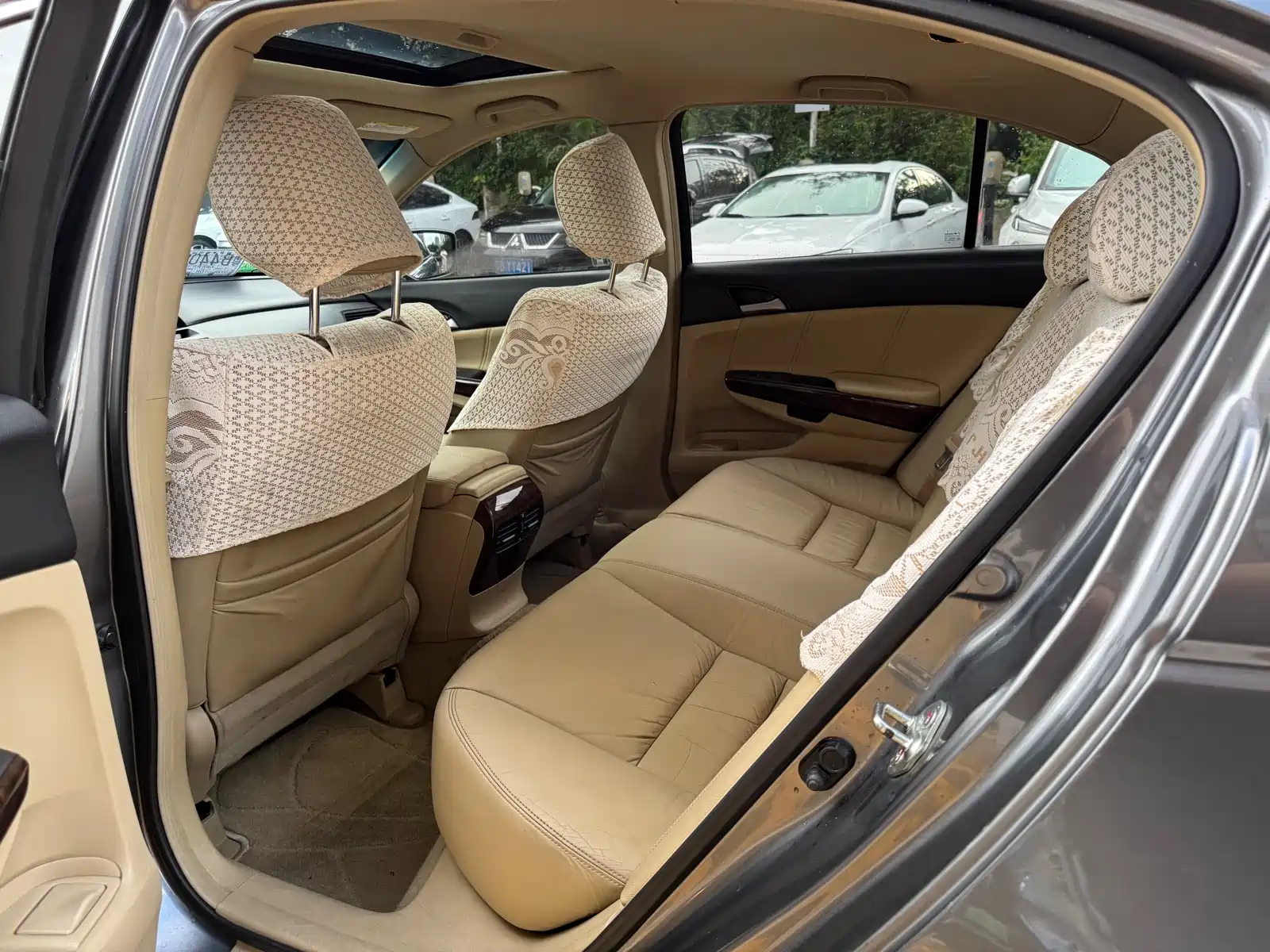 Photo 8 - Honda Accord