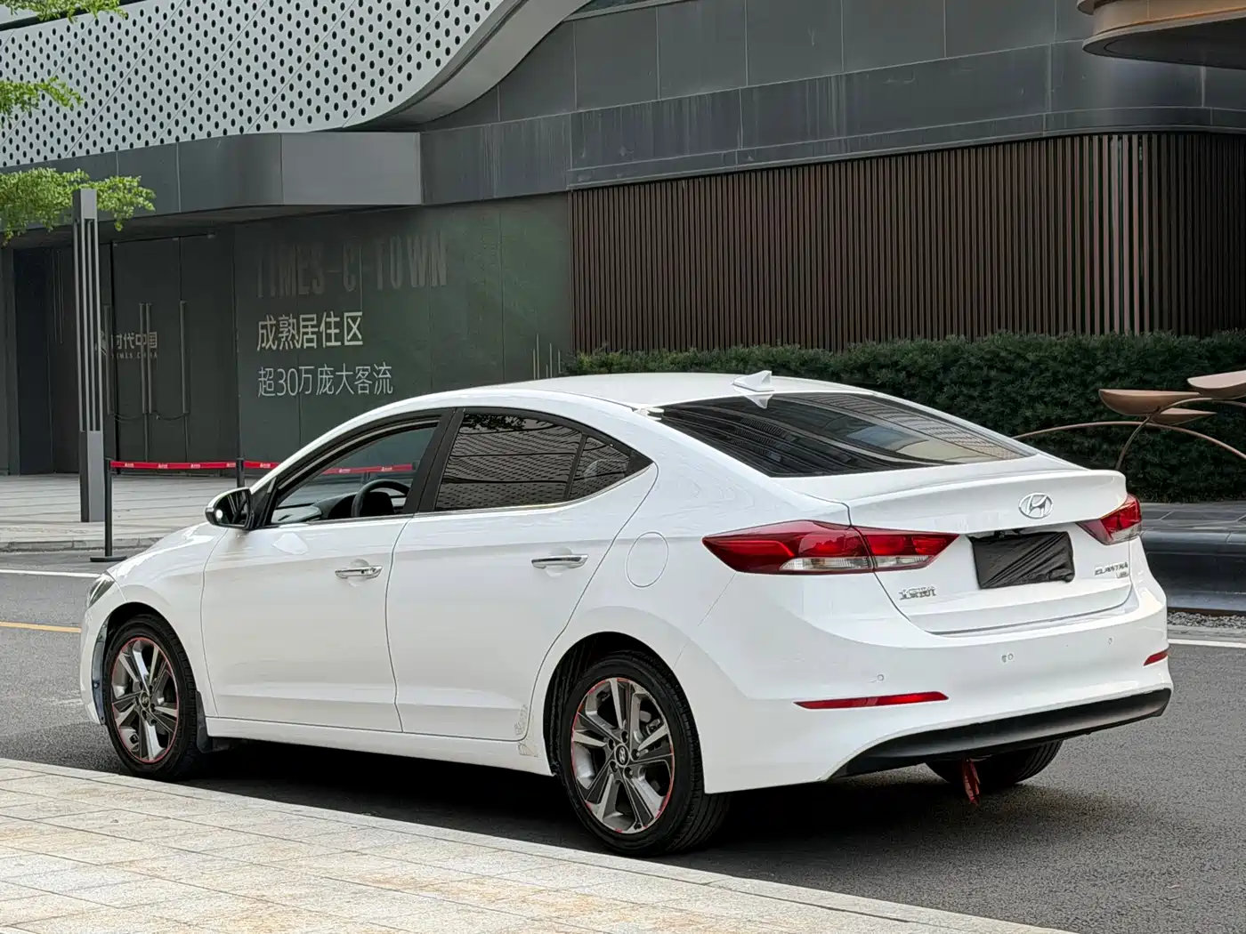 HYUNDAI LEAD
