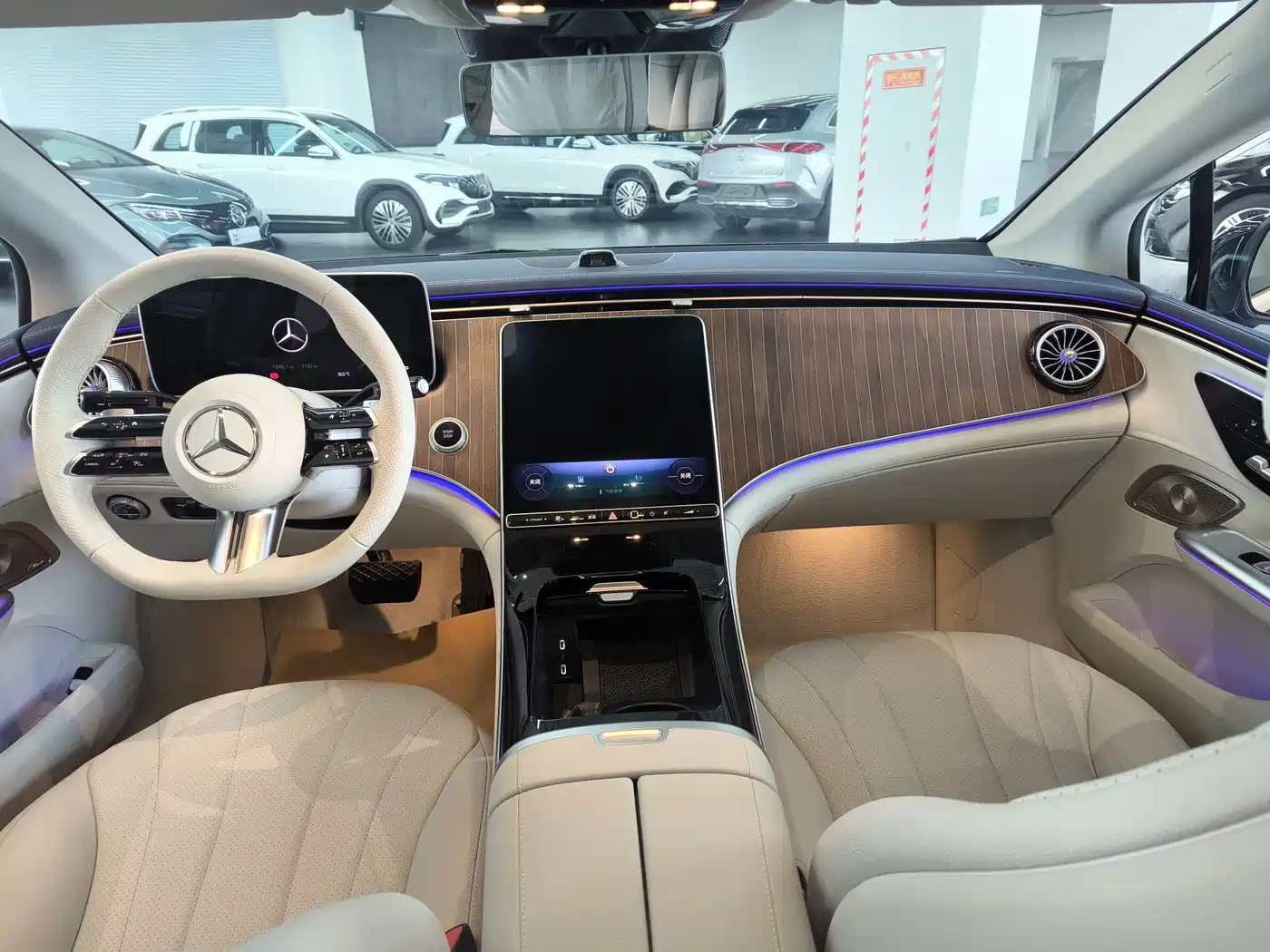 Mercedes-Benz EQE 2025 2025 500 4MATIC Pioneer