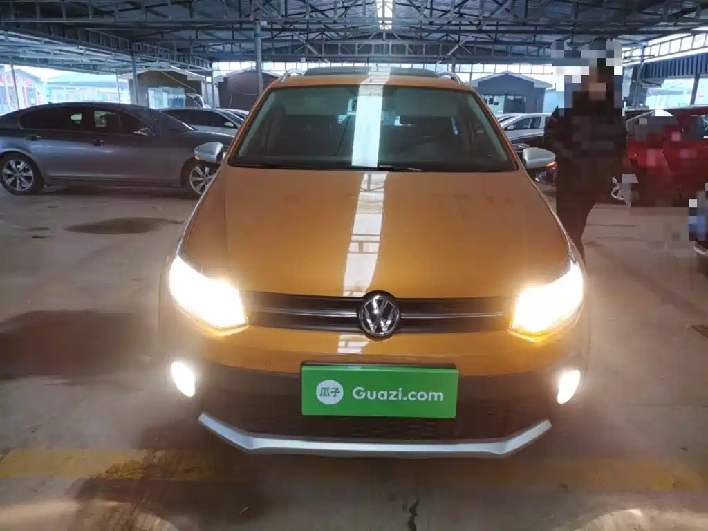 Volkswagen Polo 2018 1.5L Cross Polo Auto фото 3