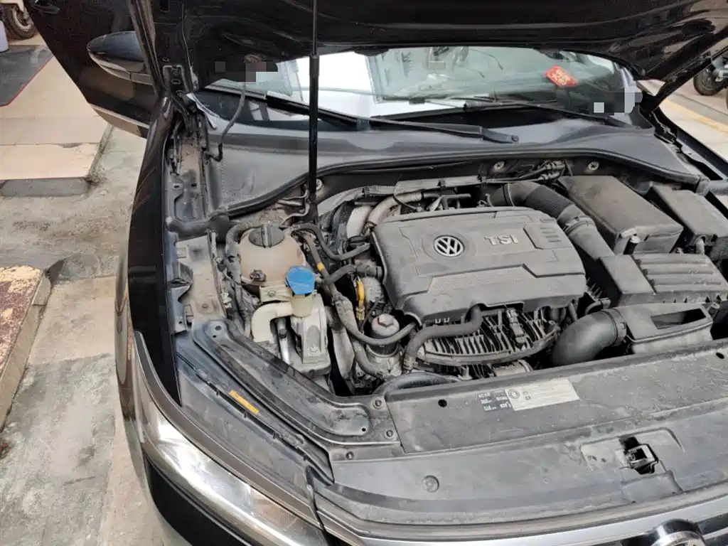 Volkswagen Passat 2017 330TSI DSG Prestige фото 25