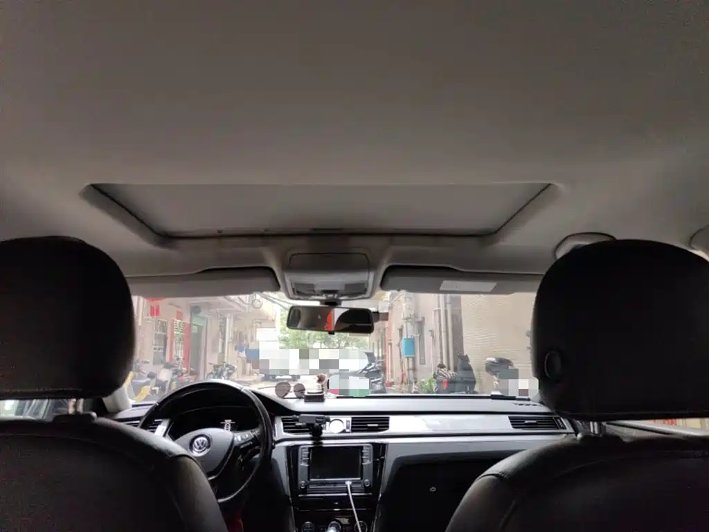 Volkswagen Passat 2017 330TSI DSG Prestige фото 9