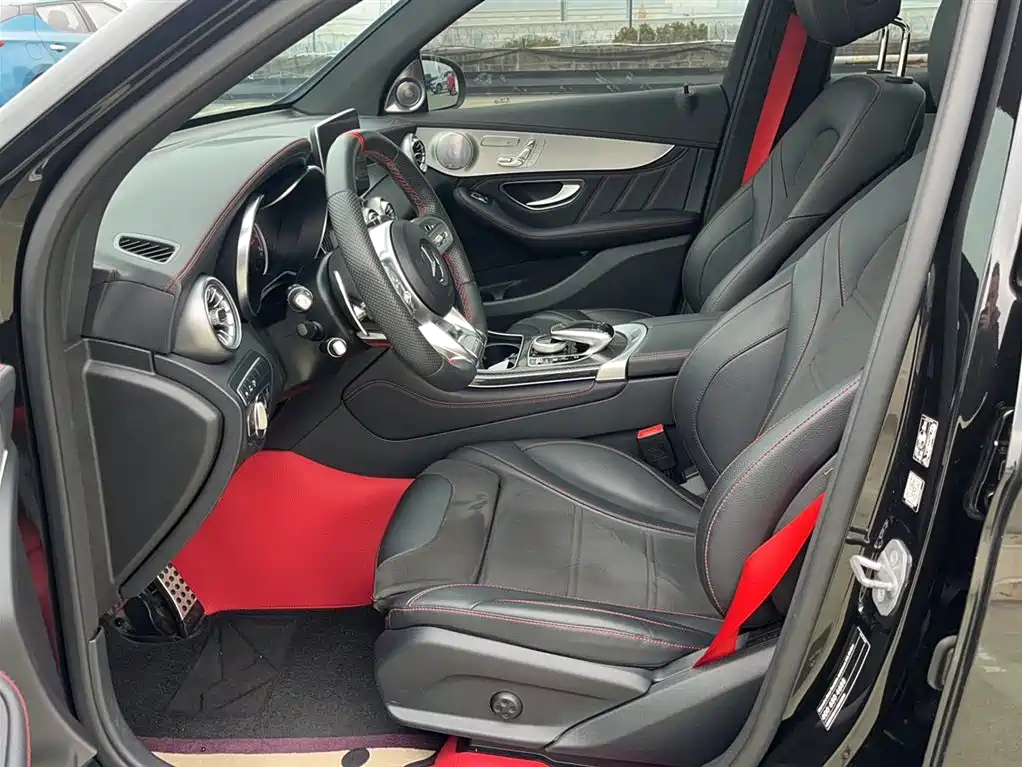 Mercedes-Benz GLC AMG 2017 AMG GLC 43 4MATIC фото 17