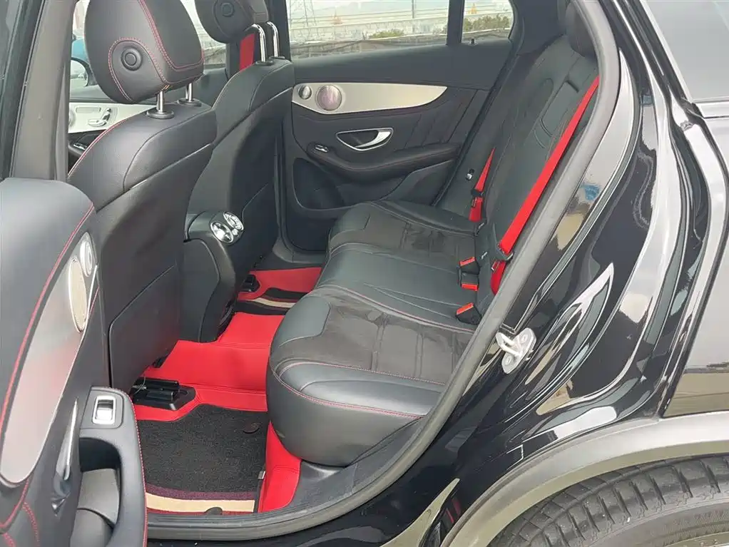 Mercedes-Benz GLC AMG 2017 AMG GLC 43 4MATIC фото 13