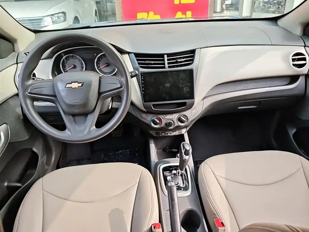 Chevrolet Sail 2015 Sail 3 1.3L AMT Ideal Edition фото 6