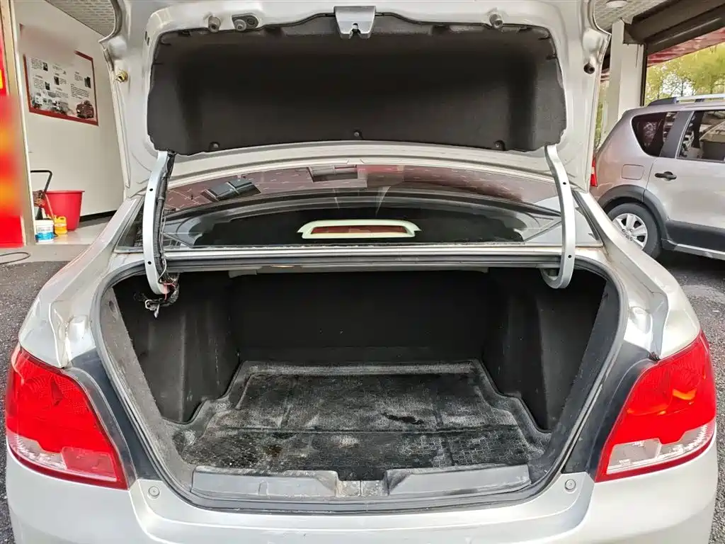 Chevrolet Sail 2015 Sail 3 1.3L AMT Ideal Edition фото 15