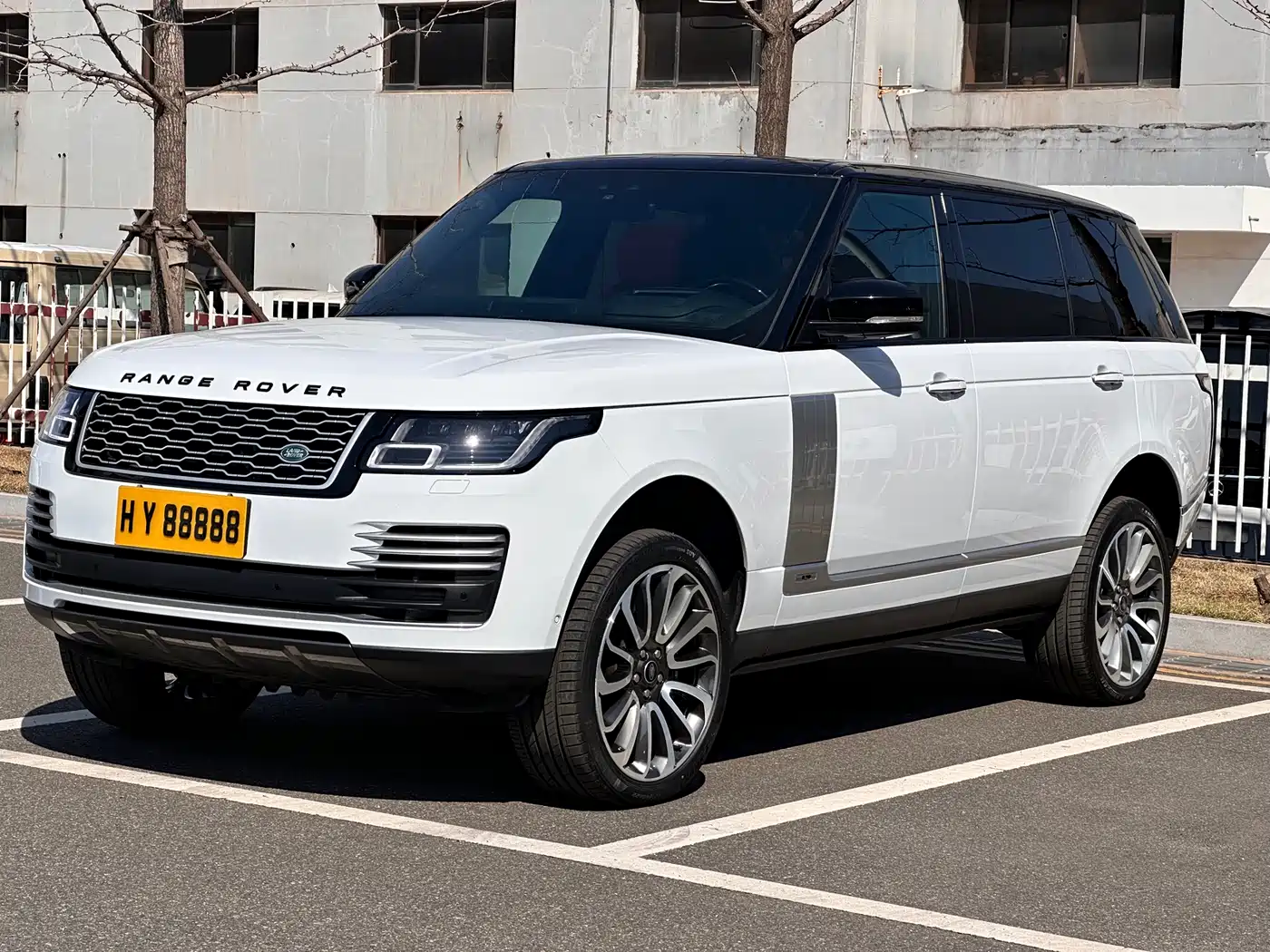 Land Rover Range Rover 2022 3.0 L6 400PS Prestige Genesis Extended Edition
