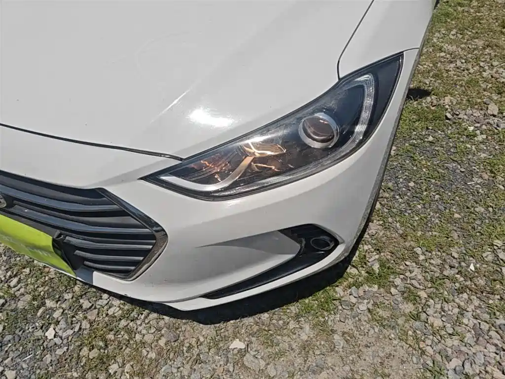 Hyundai Elantra 2018 1.4T DCT Dynamic·Vitality Model фото 24