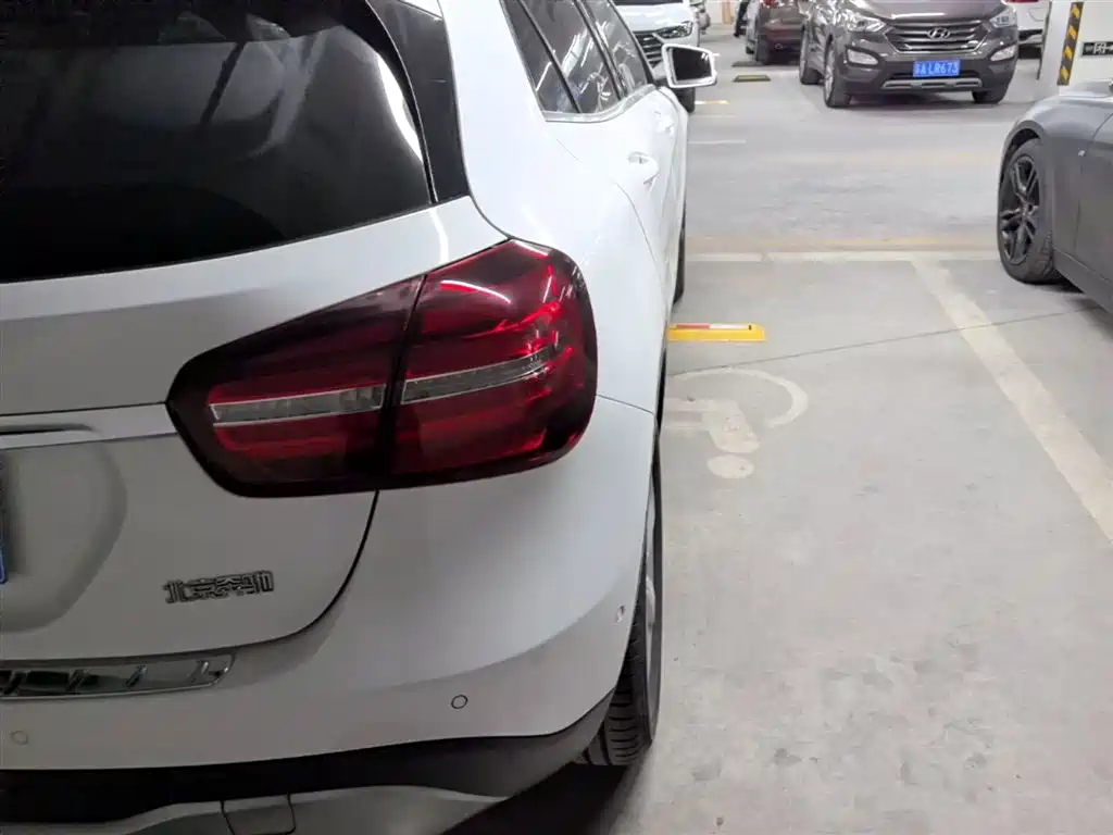 Mercedes-Benz GLA 2018 GLA 200 Dynamic фото 8