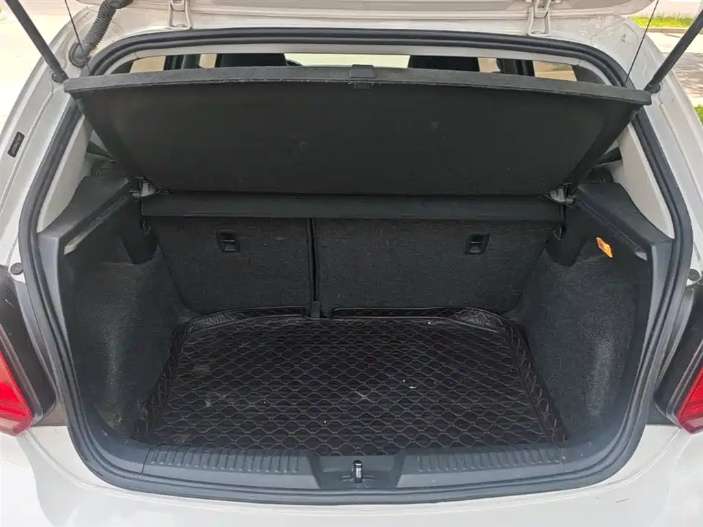 Volkswagen Polo 2018 1.5L Auto Comfort фото 19