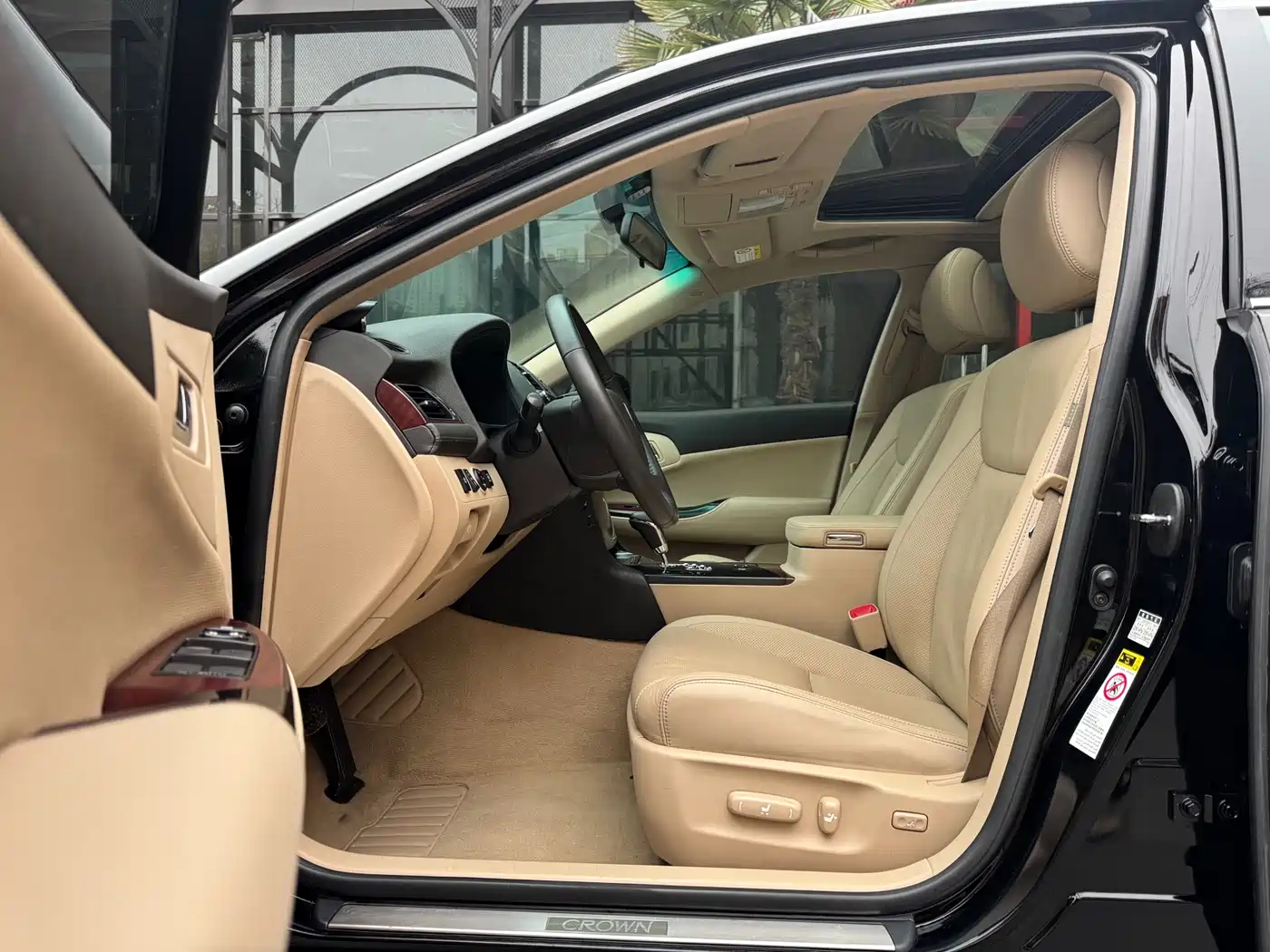 Toyota Crown 2010 2.5L Royal Leather Sunroof Navigation фото 4