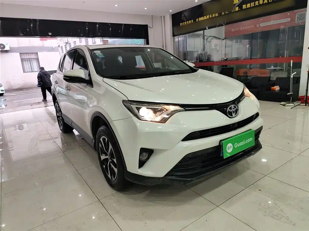 Toyota RAV4 Rongfang 2018 2.0L CVT 2WD Trend X Edition фото 4