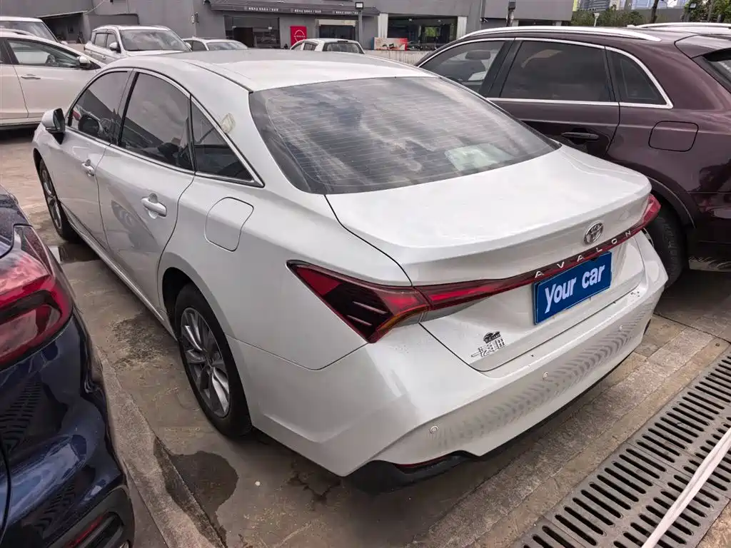 TOYOTA ASIAN DRAGON