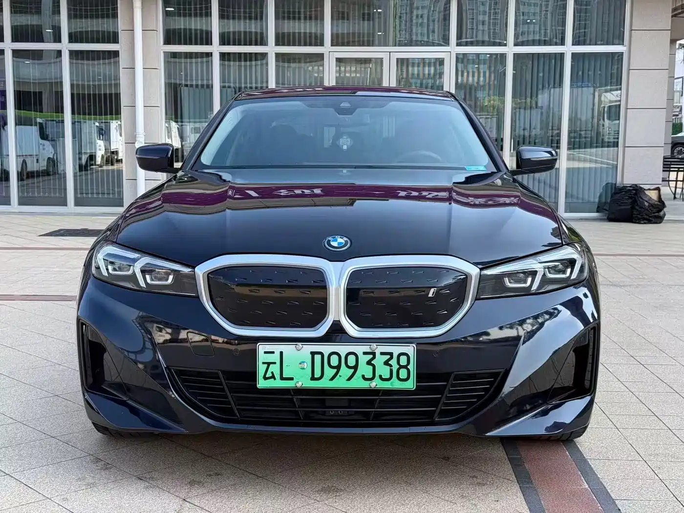 BMW i3 2024 eDrive 35 L фото 2