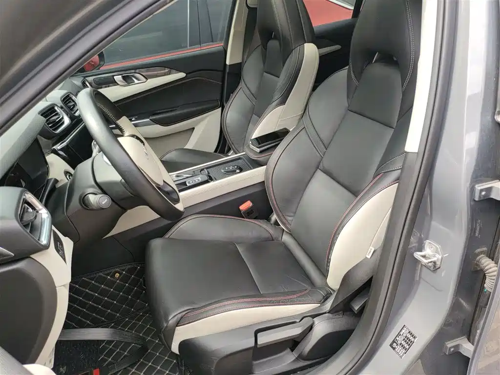 Lynk & Co 02 2019 High Energy Edition 2.0T Automatic 2WD Shine China VI фото 8
