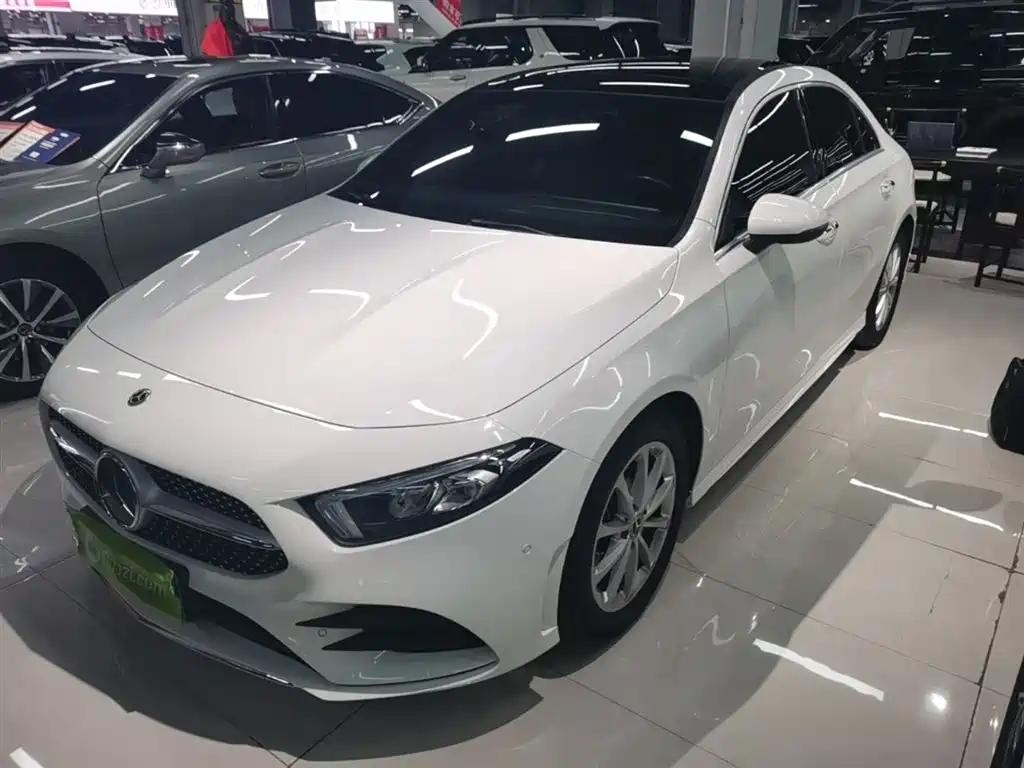 Mercedes-Benz A-Class 2021 A 200 L Sport Sedan Fashion Edition