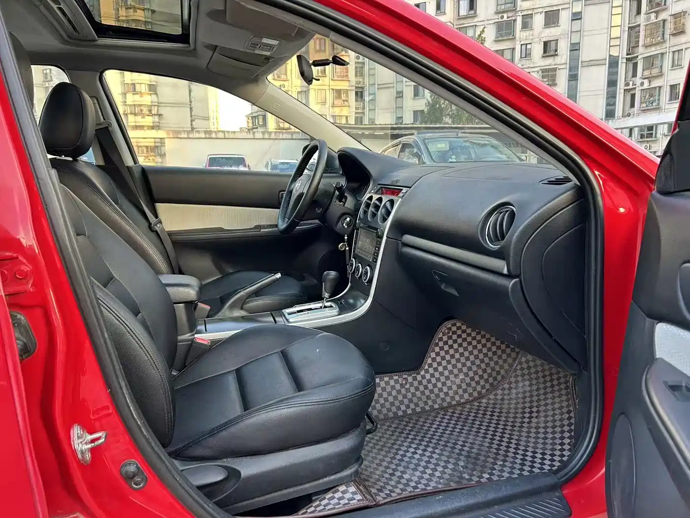 Фото 12 - Mazda 6