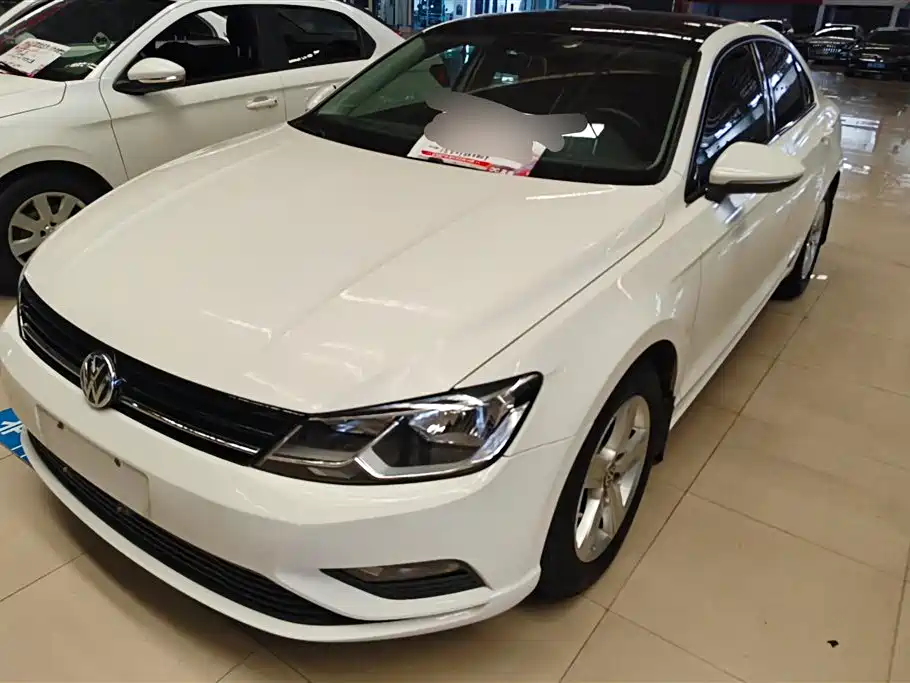 Volkswagen Lamando 2017 230TSI DSG Trend Edition