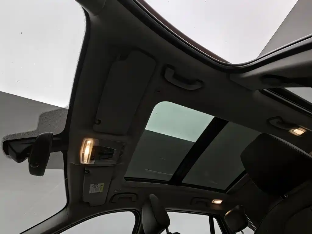Фото 14 - BMW X1