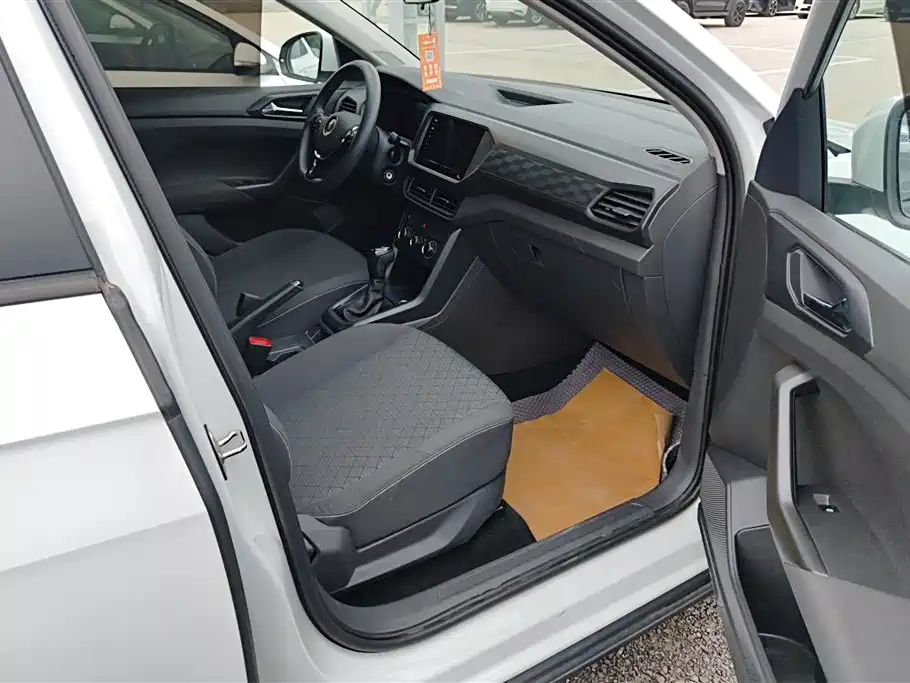 Volkswagen T-Cross 2023 Facelift 1.5L Automatic Trend Edition фото 8