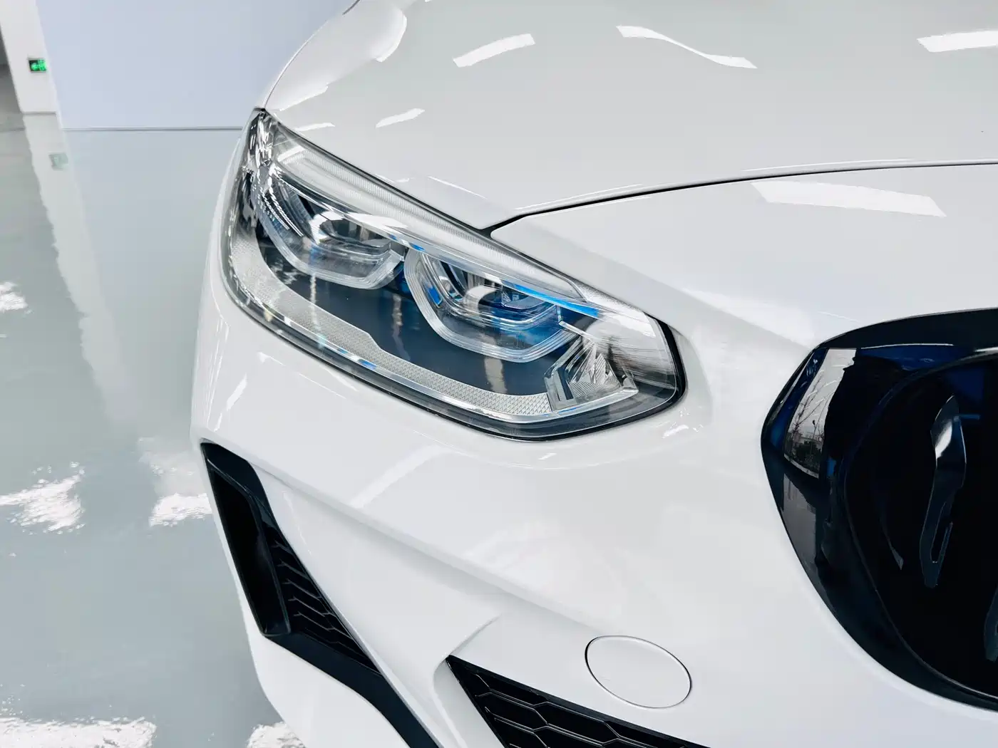 BMW 1 Series 2022 120i M Sport Shadow Edition фото 9