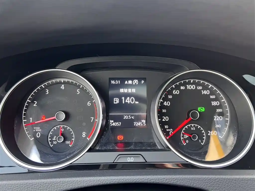 Volkswagen Golf 2019 280TSI DSG R-Line (China V) фото 12