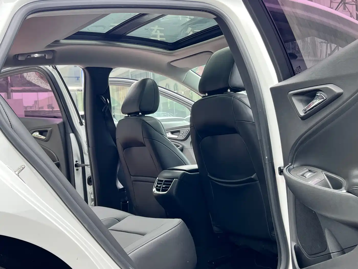 Chevrolet Malibu XL 2017 1.5T DCT Prestige Edition фото 6