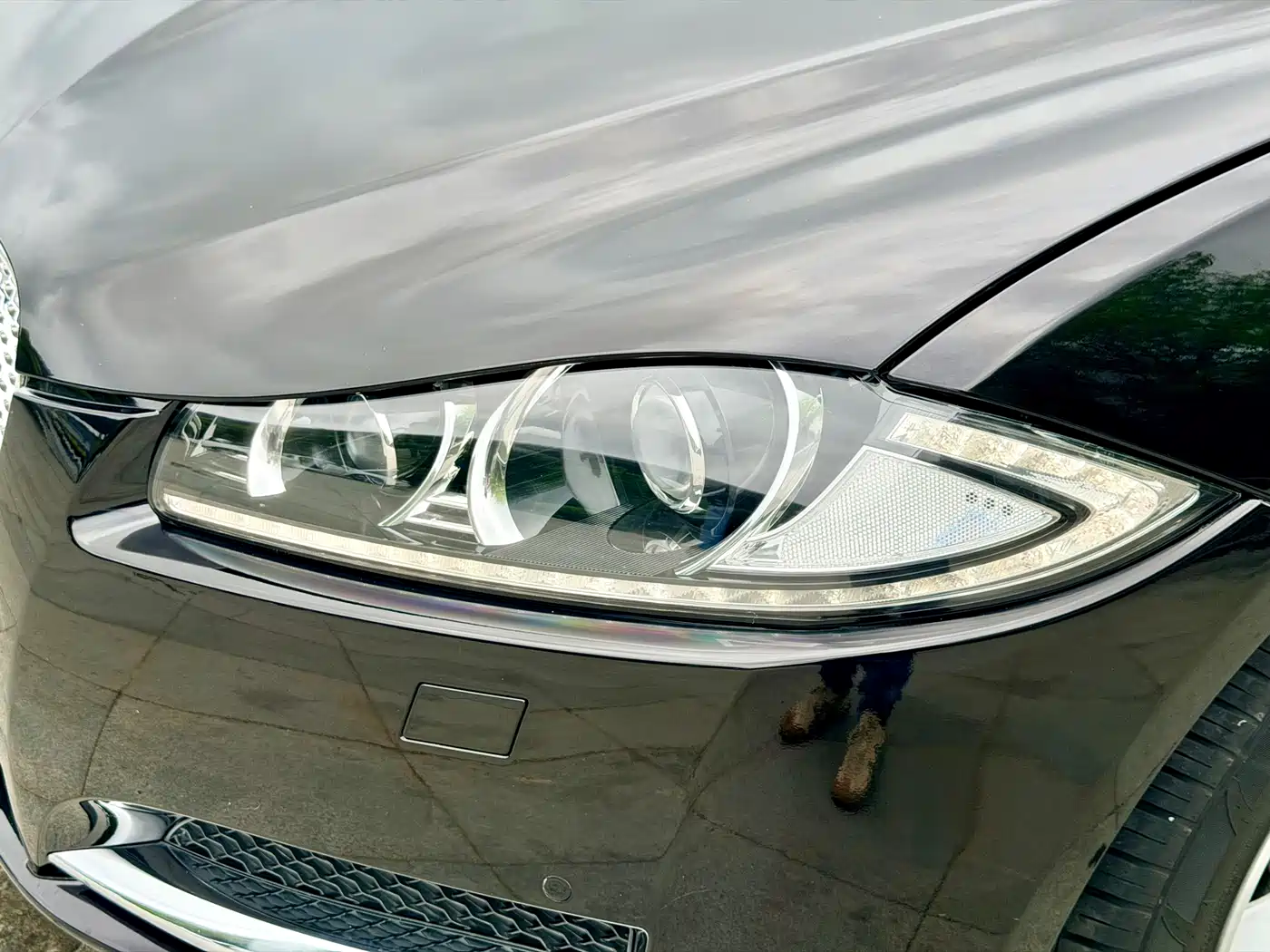 Jaguar XF 2014 2015 XF 2.0T Luxury Edition
