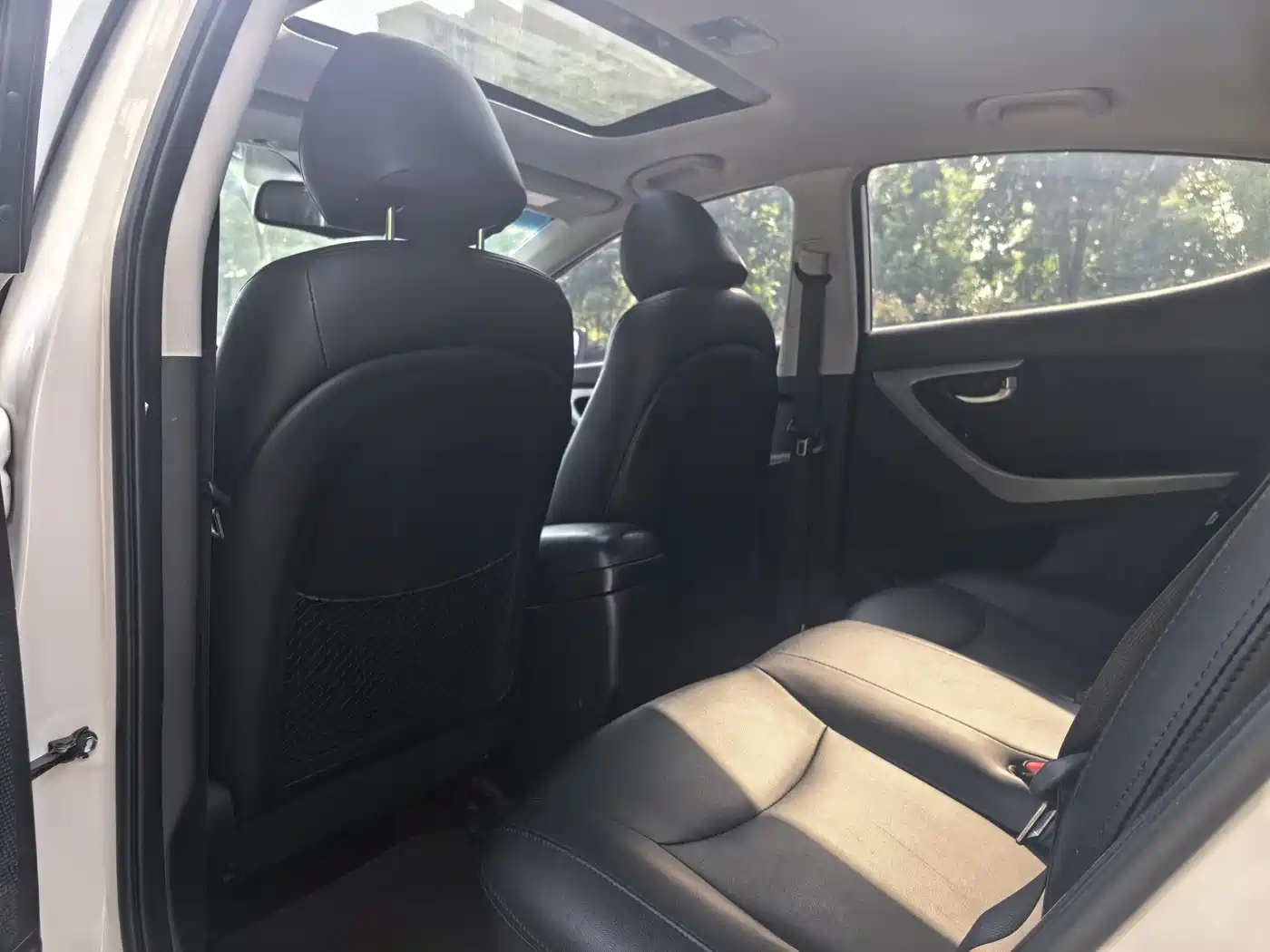 Hyundai Langdong 2015 1.6L Auto Premium фото 5