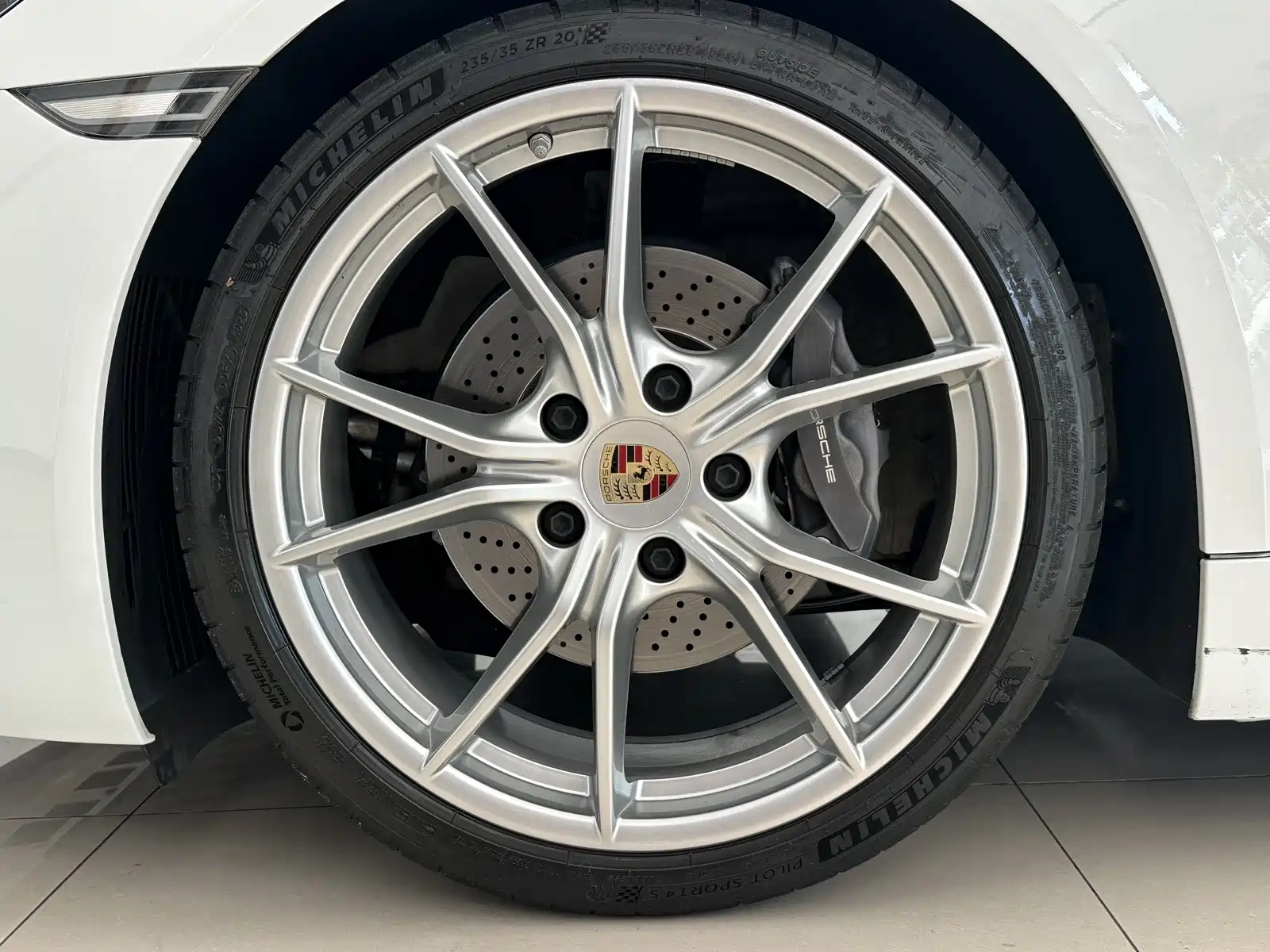 Photo 7 - Porsche 718