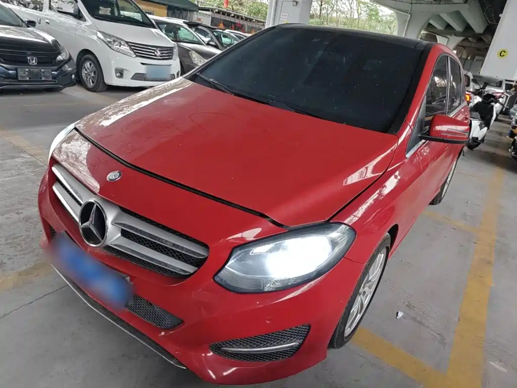 Mercedes-Benz B-Class 2015 B 200 Dynamic фото 2