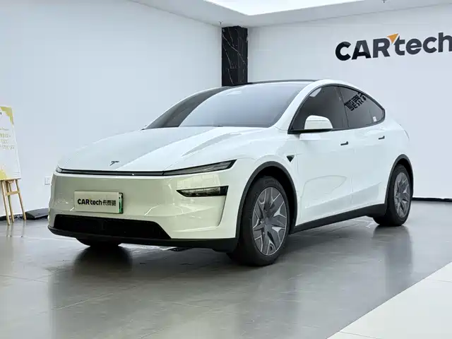 Tesla Model Y L 2025 Facelift Long Range AWD