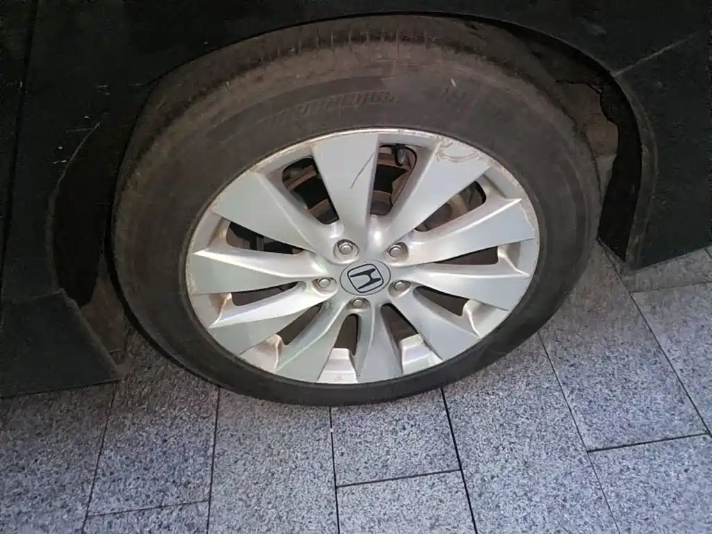 Фото 7 - Honda Accord