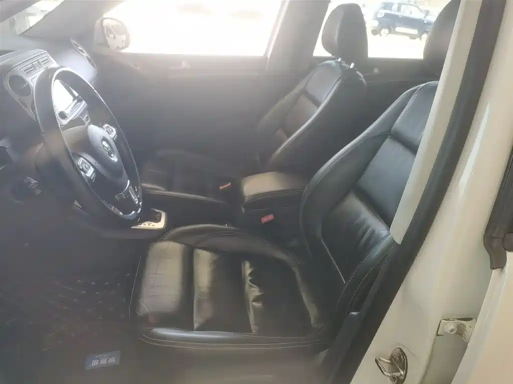 Volkswagen Tiguan 2016 280TSI Automatic 2WD Silk Road Comfort фото 15