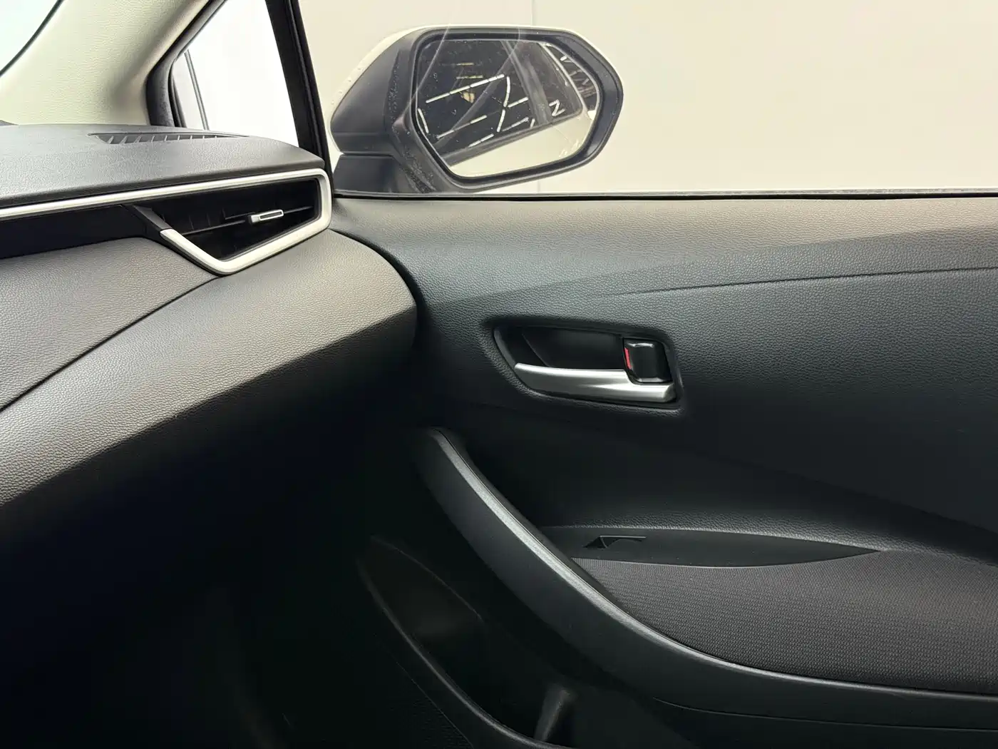 Toyota Corolla 2021 1.2T S-CVT Elite PLUS Edition фото 10