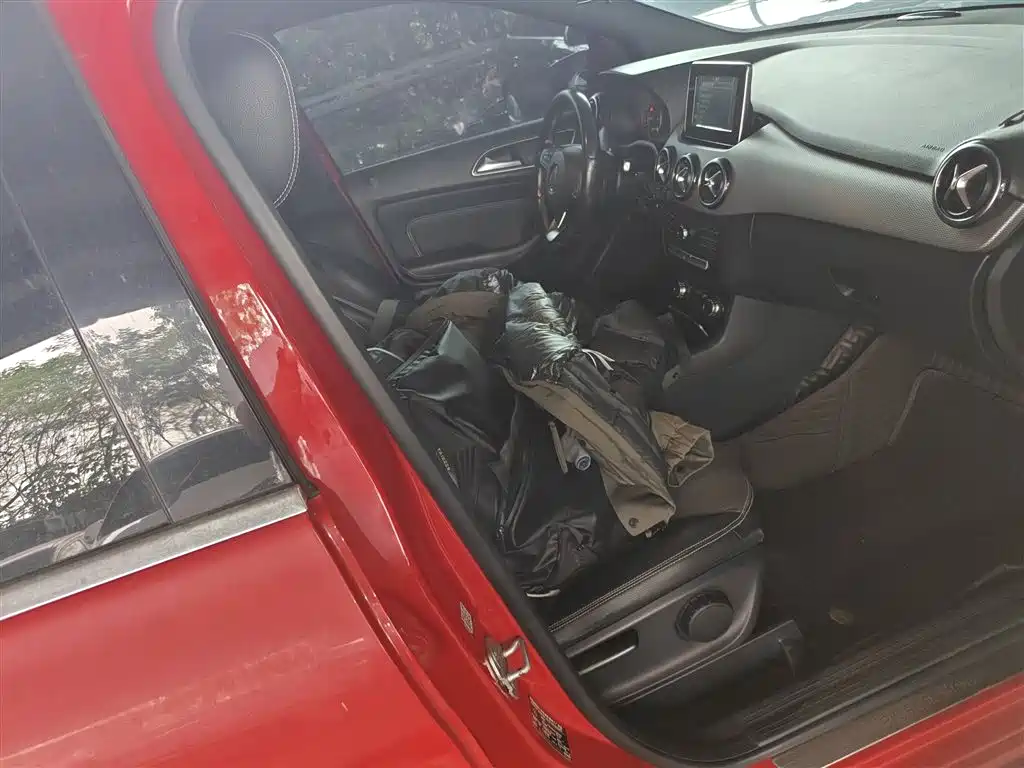 Mercedes-Benz B-Class 2015 B 200 Dynamic фото 19