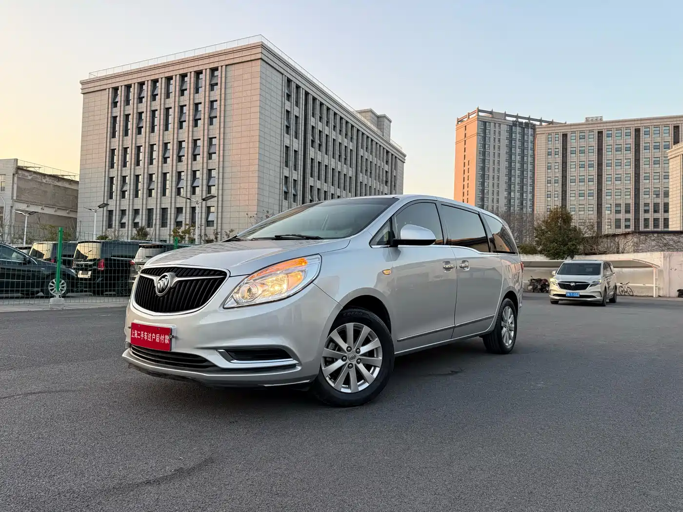 Buick GL8 2018 28T Luxury Model China VI фото 11